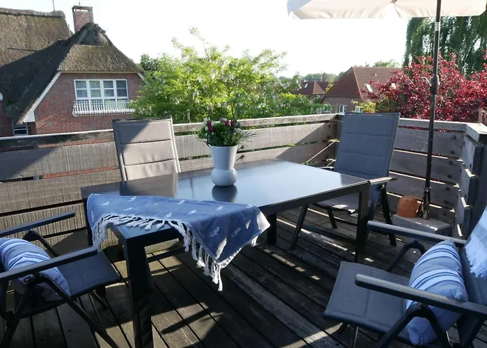 Steuerbordkajuete 단가스트