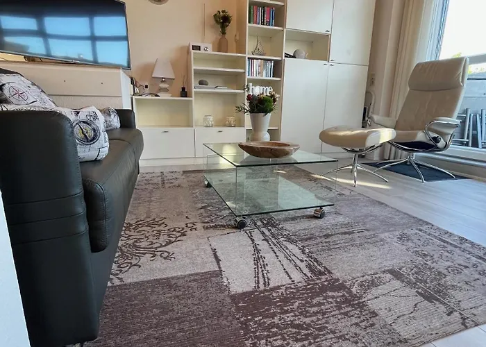 Steuerbordkajuete 아파트