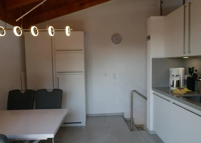 Steuerbordkajuete 단가스트